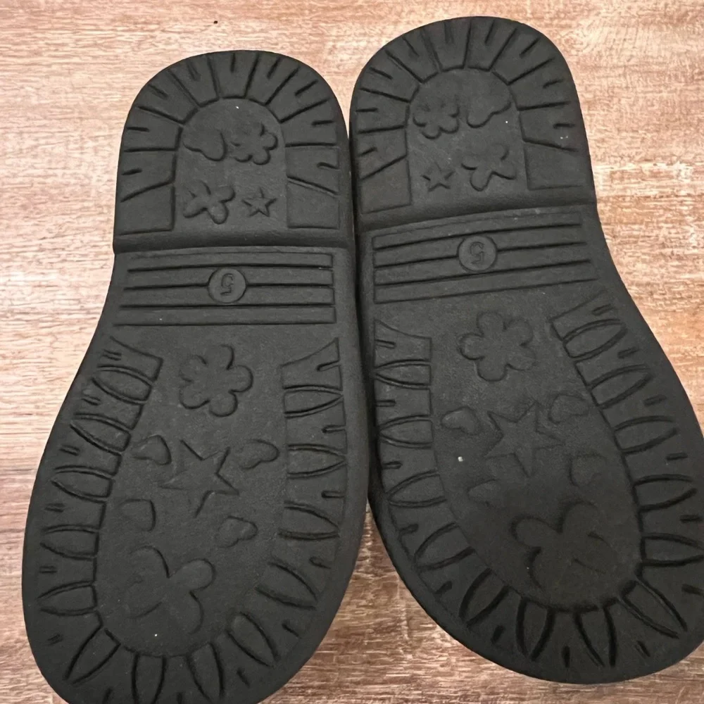 Rachel Shoes Girls Size 5 Black maryjanes
